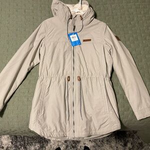 Columbia tan coat size medium